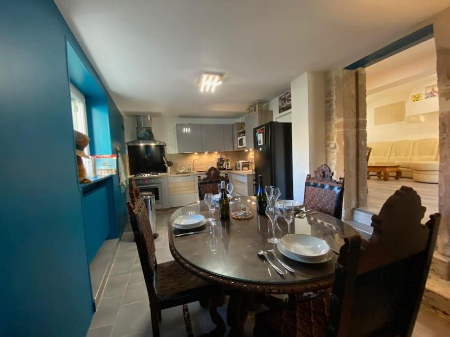 Au Lavoir Vinzelles Bagian luar foto