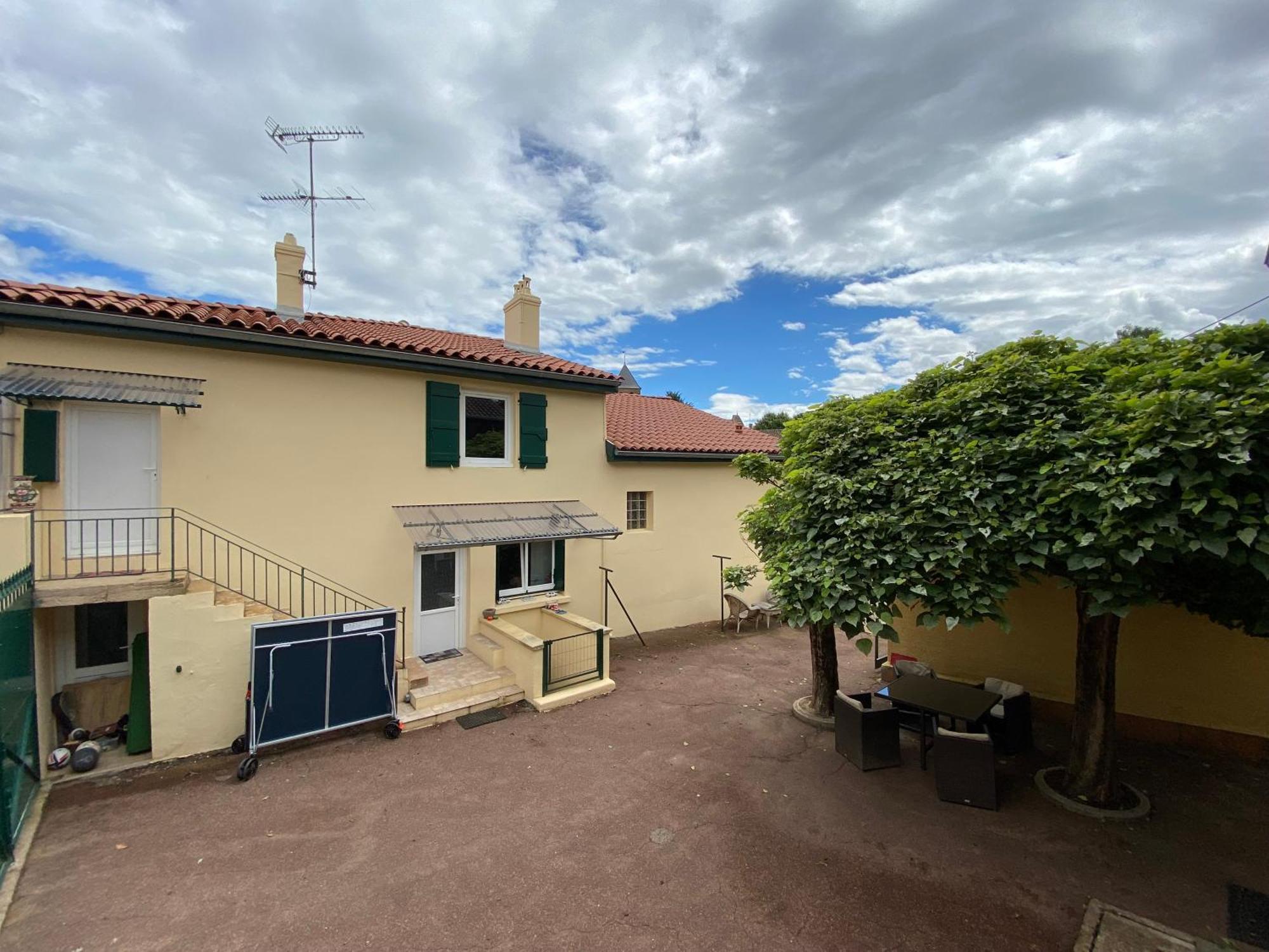 Au Lavoir Vinzelles Bagian luar foto